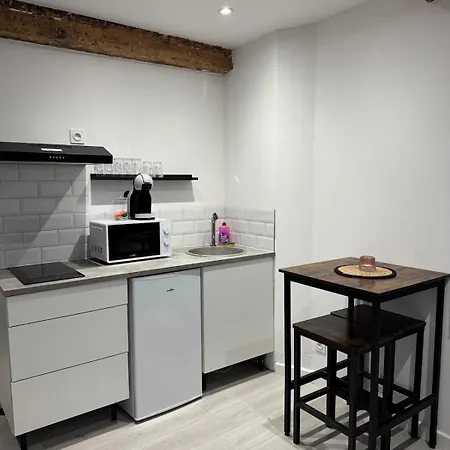 Appartement Les Perles De -studio Centre Climatiseur Wifi Parking Gratuit